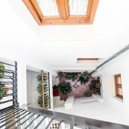 Central Patio Loft